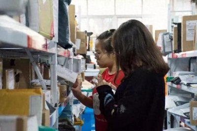 申通创始人25岁车祸离世,妻子改嫁,却被流言和假新闻包围至今