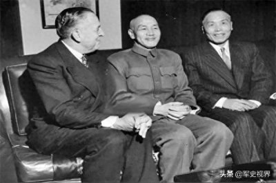 ​东北易帜：一场历史的“换装秀”，背后竟藏着这样的秘密