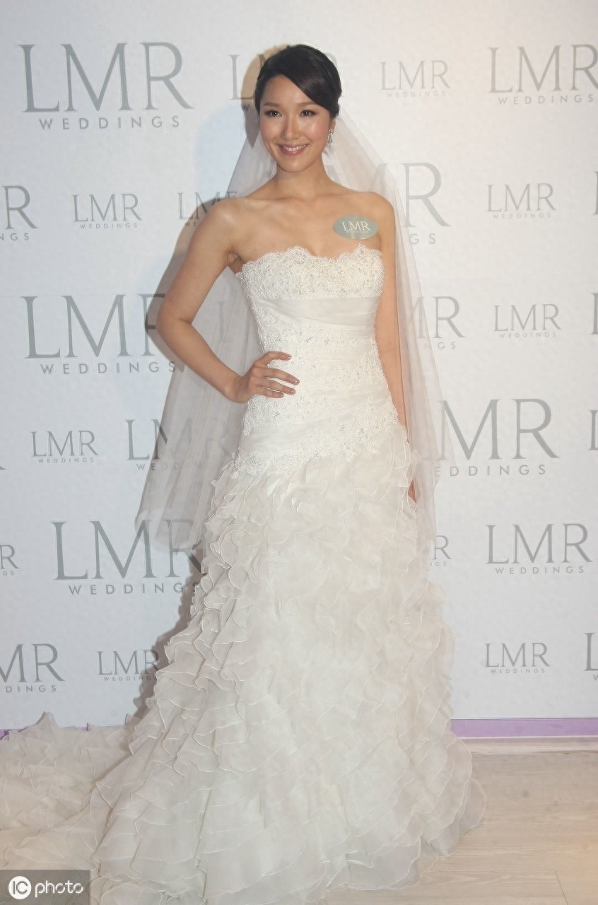 老婆比老公高并不影响感情!王祖蓝的老婆李亚男有175高