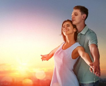 为什么男人在接吻时喜欢摸胸?