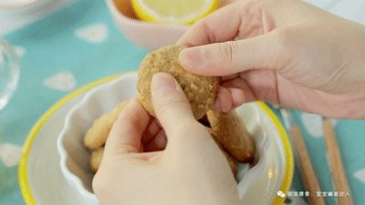 开年第一个爆款就是它,咔咔脆香,自制一次能连吃3天