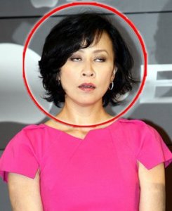 明星翻白眼呆萌表情包,还不来收图,最后一张竟然这么拼