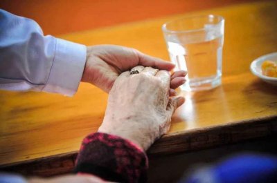 三分钟走向死亡!英国“安乐死过山车”,高空转圈,回来尸体已凉