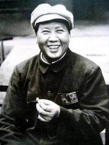 延安整风:历史的转折与思想的重塑