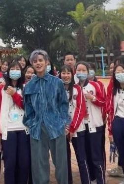 殷世航个人资料,童锦程怎么火起来的,本文共(2504字) 殷世航个人资料,童锦程怎么火起来的,本文共(2504字)