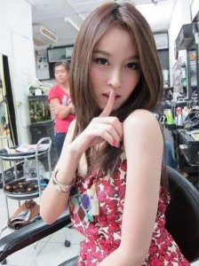 Rose:泰国人妖皇后和最美泰国变性艺人