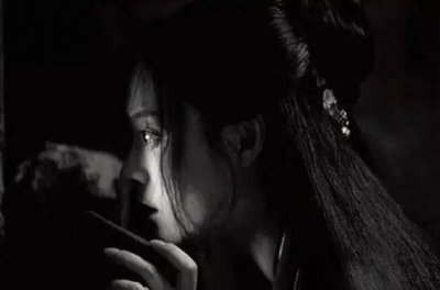 看完张艺谋《影》,结局疑惑很久,孙俪到底看到了什么如此惊恐?