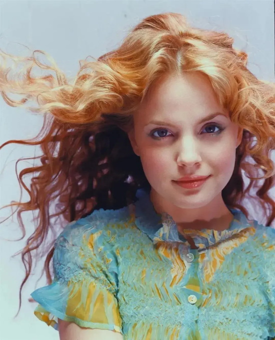 漂亮国丽人米娜·苏瓦丽ins图集:男人们的美国梦!