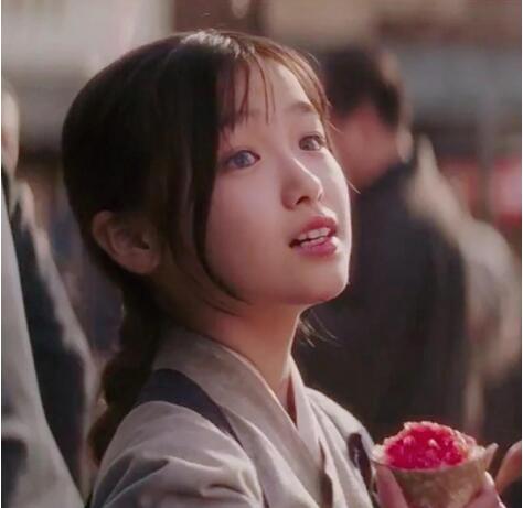 小千代的眼睛是真的吗