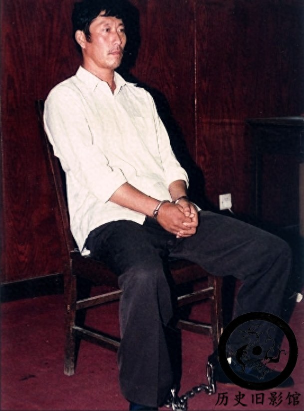 一组建国以来的悍匪老照片:个个心狠手辣,图五是刘华强原型