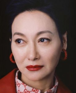 3岁要饭、13岁做舞女,22岁我是金像奖影后