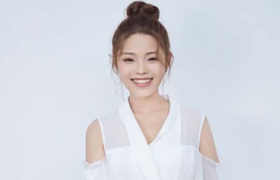 王莎莎结婚了吗 王莎莎微博晒婚纱照是怎么回事