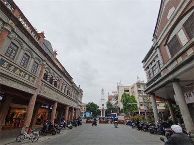 到泉州钟楼,老城地标见证繁华,钟楼的历史由来!(双语)