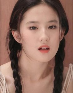 刘亦菲和杨幂地位谁高(刘亦菲神仙姐姐 仙女姐姐)