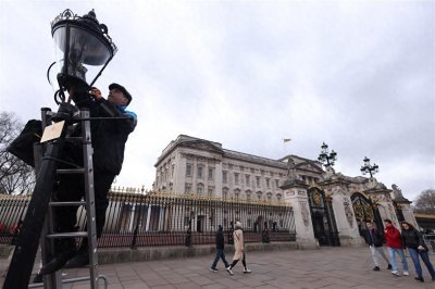 白金汉宫下月起“闭门谢客”,未来3年将进行“历史最大”翻修,耗资3.69亿英