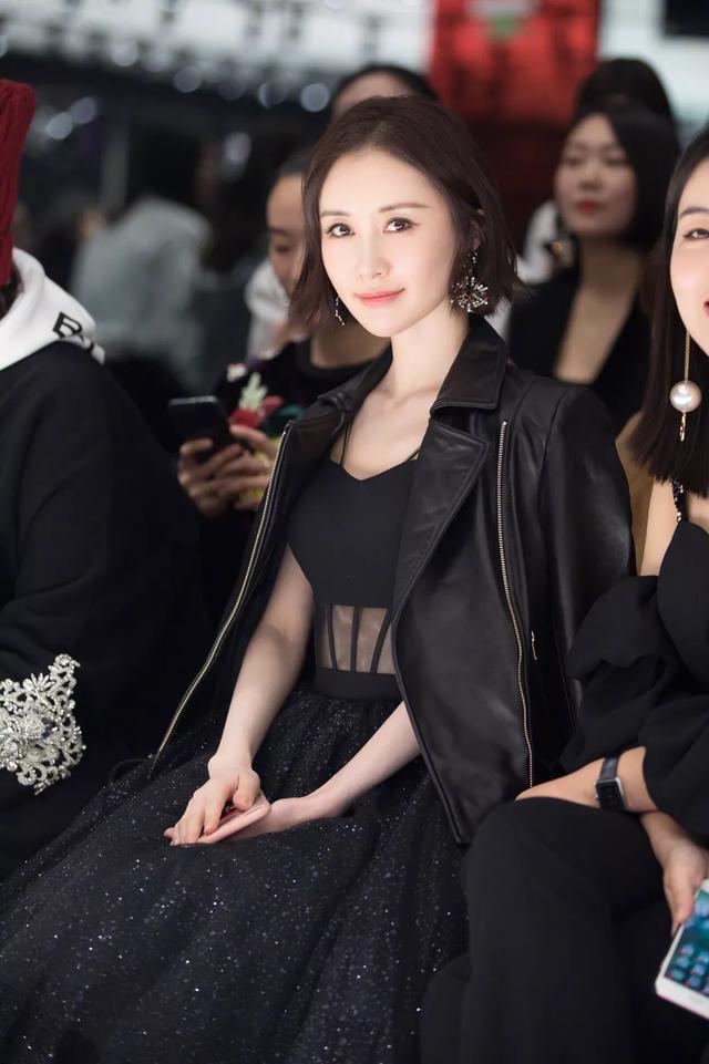 30岁的舒畅剪“摩卡波波头”发型，变的像18岁的少女，这下真红了