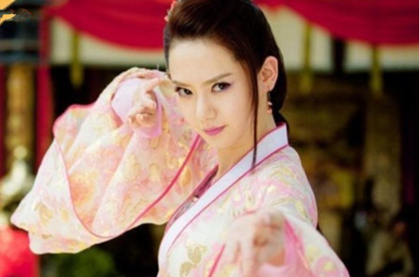 盘点一下:戚薇演过的这6部剧,我猜你只知道《夏家三千金》