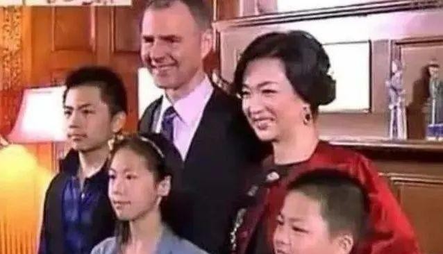 金星简历个人资料(毒舌金星的传奇人生)