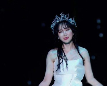 当年萨顶顶的“假唱风波”“和金星互撕风波”到底是怎么一回事?