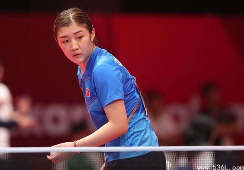 乒乓球陈梦家庭背景父亲是谁和黄晓明什么关系,黄晓明不承认陈梦