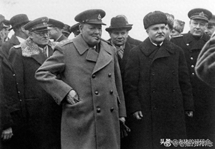 老照片上的历史大事件,雅尔塔会议真实影像,丘吉尔真是烟不离嘴