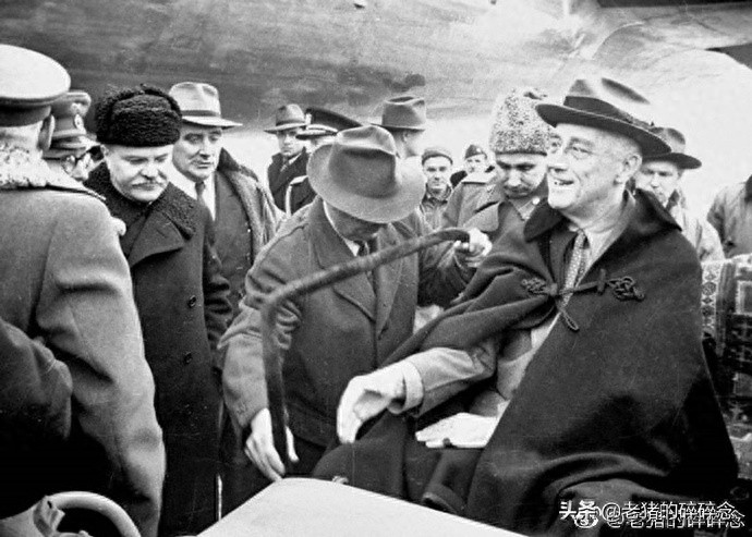 老照片上的历史大事件,雅尔塔会议真实影像,丘吉尔真是烟不离嘴