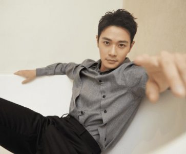 ​分手一年多了，曹骏首次谈前女友蓝盈莹，她教会了我主动出击