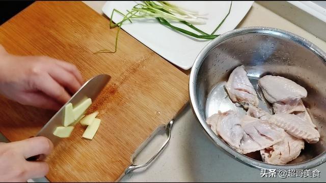 面包糠裹上不掉的窍门(面包糠怎么裹上去不掉)