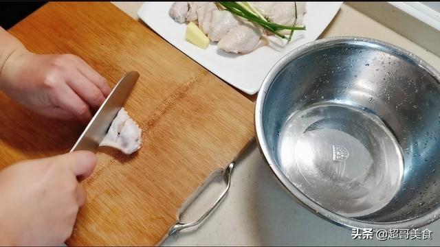 面包糠裹上不掉的窍门(面包糠怎么裹上去不掉)