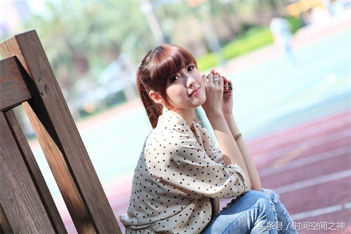 台湾模特晶晶时尚长腿美女甜美街拍写真集