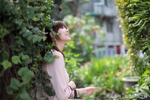 台湾模特晶晶时尚长腿美女甜美街拍写真集