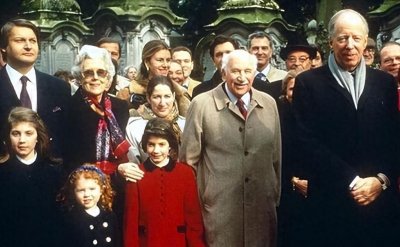 左右欧洲百年,被称为第六帝国的罗斯柴尔德家族,为何隐退幕后?