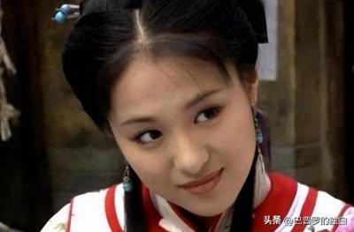 《神医喜来乐》赛西施,被男演员伤害,如今嫁给外交官老公很放松