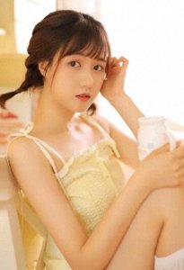 ​18岁情窦初开，与青梅竹马偷吃了禁果。