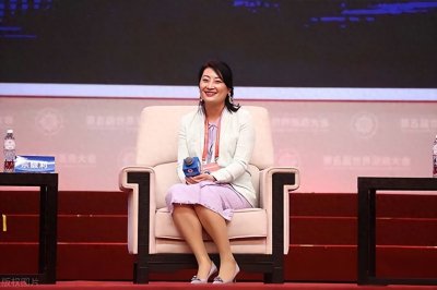 ​宗馥莉公开征婚条件，王思聪都来“凑热闹”了