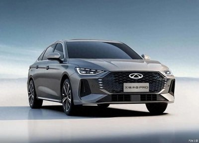 ​艾瑞泽8 PRO 2.0T、390N·m，15.6英寸大屏，还有电动尾门！