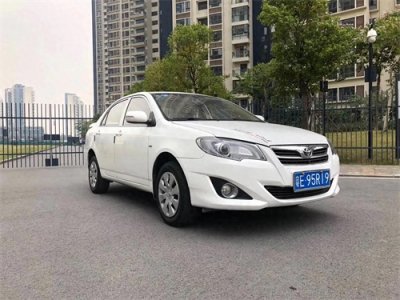 ​丰田家轿-“花中之冠“