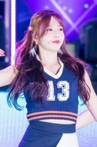 ​RedVelvet成员朴秀英可能将离开SM娱乐，目前正在寻找演员经纪公司