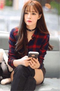 ​沈梦辰1分33秒是真的（唐艺昕下巴被沈梦辰撞歪）