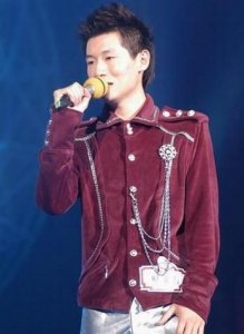 ​07快男“翻版张学友”郭彪，借车坠桥致5死1伤，此后退居幕后