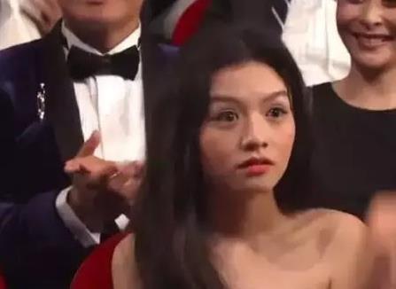 饶雪漫书模名单（一炮而红春夏书模出身逆袭金像影后）(20)