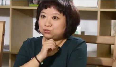 饶雪漫书模名单（一炮而红春夏书模出身逆袭金像影后）(42)