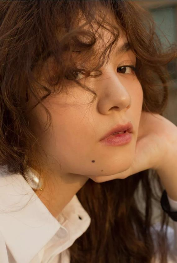 饶雪漫书模名单（一炮而红春夏书模出身逆袭金像影后）(16)