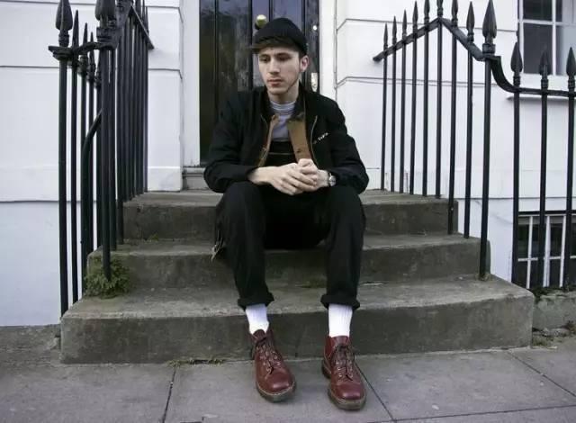 今年秋冬必买的马丁靴就选它（又酷又保暖8款马丁靴推荐）(18)