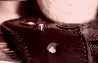 今年秋冬必买的马丁靴就选它（又酷又保暖8款马丁靴推荐）(7)