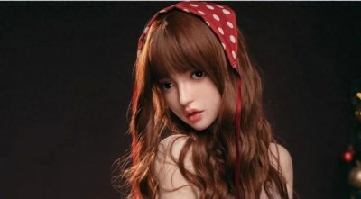 ​有了DeepSeek加持，中国情趣娃娃干翻日本娃娃