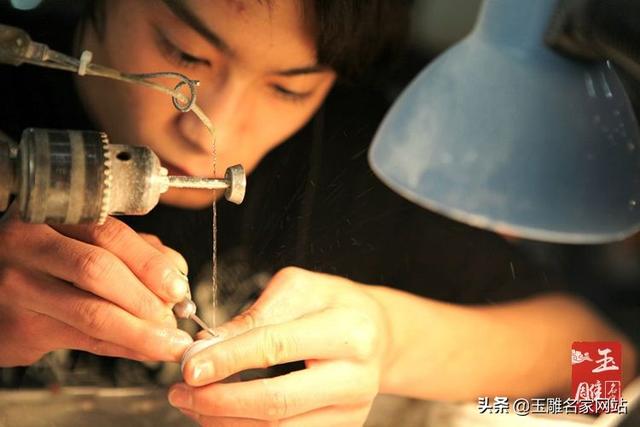 玉器加工过程有哪四步(玉器加工方法介绍)(4)