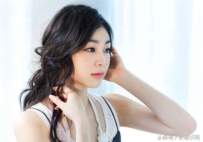 最美花滑女神金妍儿,本可靠脸,偏偏靠才华