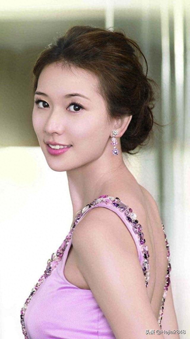 名字含“玲”的最美4女星,林志玲排第二,她最美
