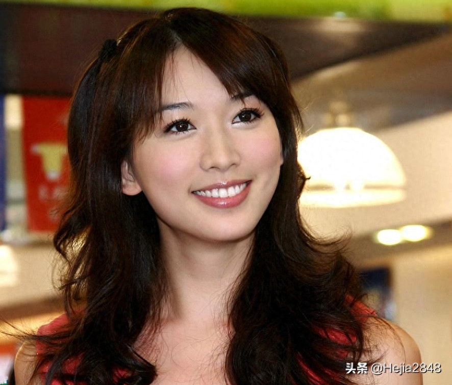 名字含“玲”的最美4女星,林志玲排第二,她最美